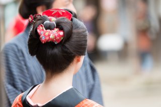 「出合い」は「密会」という意味で使われていた？（写真:iStock）