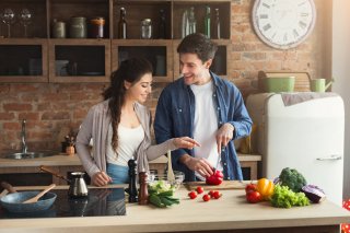 自然体でいられる相手は貴重な存在（写真:iStock）