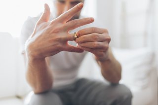 浮気が離婚に直結しやすい（写真:iStock）