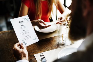 メニュー選びもお手のもの（写真:iStock）