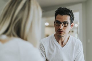 「君にしか相談できないことなんだけど…」（写真:iStock）