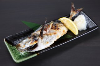 レモンなどで酸味をプラス（写真:iStock）