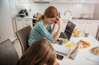 現代の女性は忙しすぎる（写真:iStock）