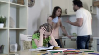 子供だってうんざり（写真:iStock）