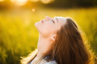 マスクを取っても美人♡（写真:iStock）