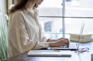 仕事にも影響が出始めた（写真:iStock）