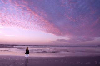 彼女はどんな道を進むのだろう（写真:iStock）