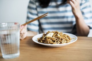 しっかり食べればおやつはいらない（写真:iStock）