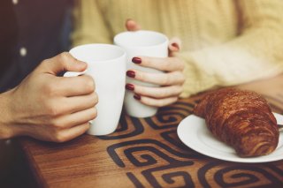 2人の距離が近付いてきたら…（写真:iStock）