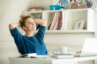 時には誰かに頼った方がいいことも（写真:iStock）