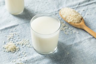 コレステロール対策に“ライスミルク”を♪栄養士が教える魅力
