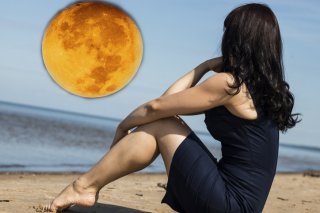 満月と女性の密接な関係とは？ 体や恋愛に与える影響5つ
