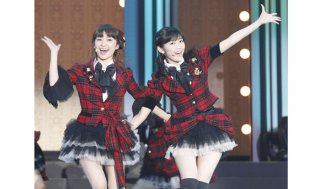 AKB48など女性アイドルは国民的スターになってもイベントですぐ手が届く存在。リターンも多い／（C）日刊ゲンダイ