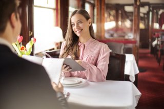 タイプじゃなくても会ってみよう（写真:iStock）