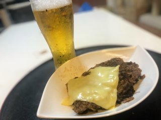 ビールと一緒にいただきます