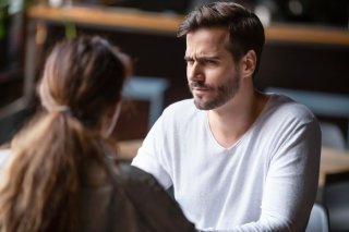 不機嫌そうな姿に何も言えなくなってしまう（写真:iStock）