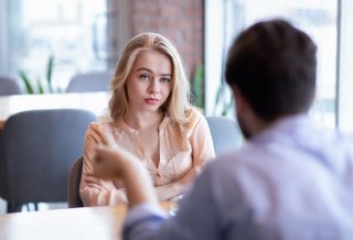 おバカな話についていけない…（写真:iStock）