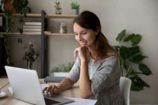 SARAスクール通信講座は女性に嬉しいメリットがいっぱい！（写真:iStock）