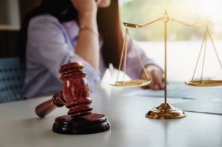 トラブルは弁護士に相談を（写真:iStock）