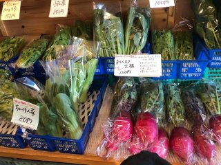 地元で採れたお野菜がいっぱい （C）コクハク