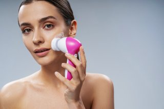 洗顔ブラシの嬉しい効果4つ♡ 正しい使い方や注意点も