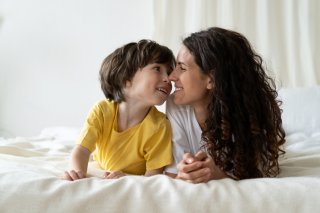 息子が「いい」と認めてくれるなら、それだけでいい（写真:iStock）