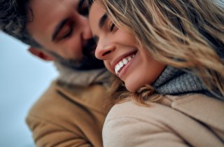 付き合ったからには「異性」として意識を（写真:iStock）