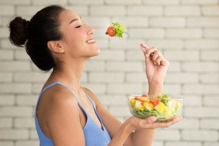 便秘解消を意識した食生活を（写真:iStock）