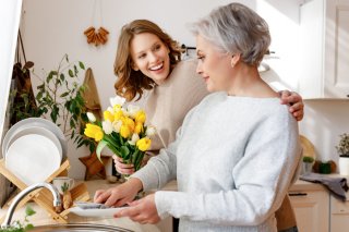 モヤモヤするくらいならプレゼントしちゃいましょ（写真:iStock）