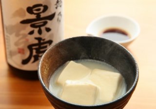 「とろける湯豆腐」ひとつまみの“重曹”で絹ごしが高級な味に