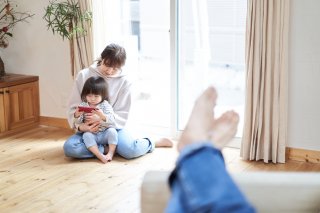 なんとなく疎外感…（写真:iStock）