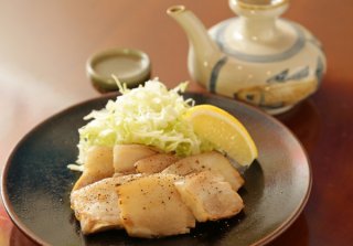 「スーチカー」塩と豚肉と脂を味わう沖縄のほったらかし料理