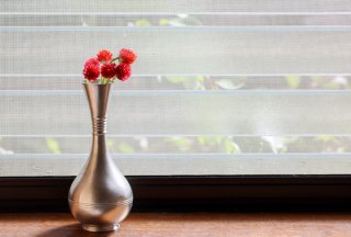 赤い花は色々あるけど…（写真:iStock）