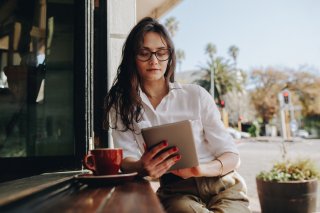 まずは自分を好きになるところから（写真:iStock）