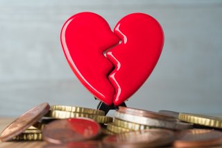 お金で誠意を見せてくれ（写真:iStock）