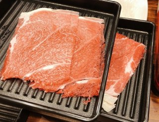 「牛・豚コース」にすると、牛肉食べ放題♪（Ｃ）コクハク