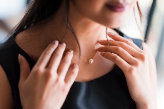 きれいな彼女って思われたい（写真:iStock）