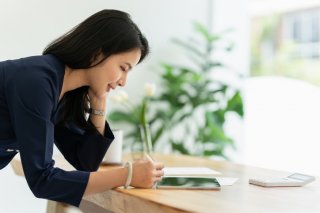 進行はプロにお任せ（写真:iStock）