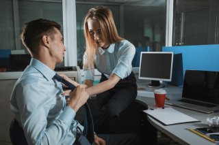 先輩、それセクハラです（写真:iStock）