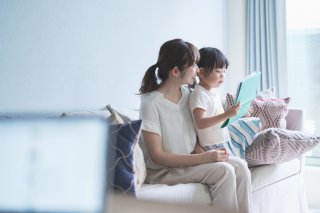 家庭内での立場は平等でありたい（写真:iStock）