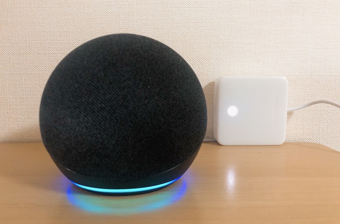 左から：「Echo Dot」第4世代 2,278円、「SwitchBot Hub Mini」アレクサ対応赤外線コントローラー 1,502円 ※金額はすべてセール価格（税込＝以下同）／（C）コクハク