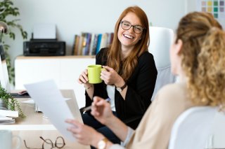 自分から話してくるまで待とう（写真:iStock）