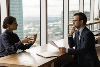 “働かないおじさん”の上司に相談（写真:iStock）