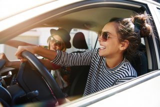 音楽はドライブにぴったり（写真:iStock）