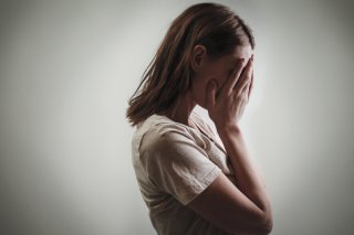 経済的、社会的暴力もDV（写真:iStock）