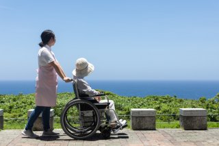 介護される時が来ても…（写真:iStock）