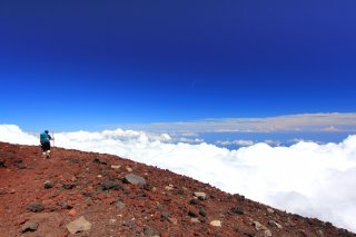 登山中に予兆があったら…（写真:iStock）