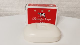 牛乳石鹸 レギュラーサイズ 90g 110円（写真:canちゃん）