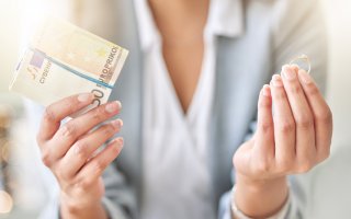 離婚に備え、貯金中です（写真:iStock）