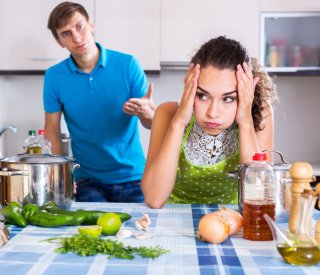 昼ごはんぐらい自分で何とかして（写真:iStock）